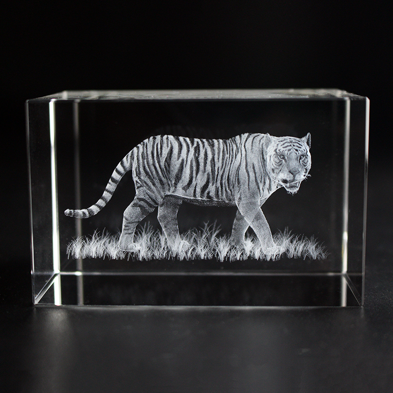 K9 Crystal Tiger Model Statue  - Paper Weight Crystal 评论和价格