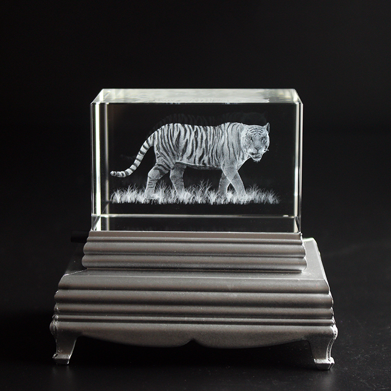 K9 Crystal Tiger Model Statue  - Paper Weight Crystal 评论和价格